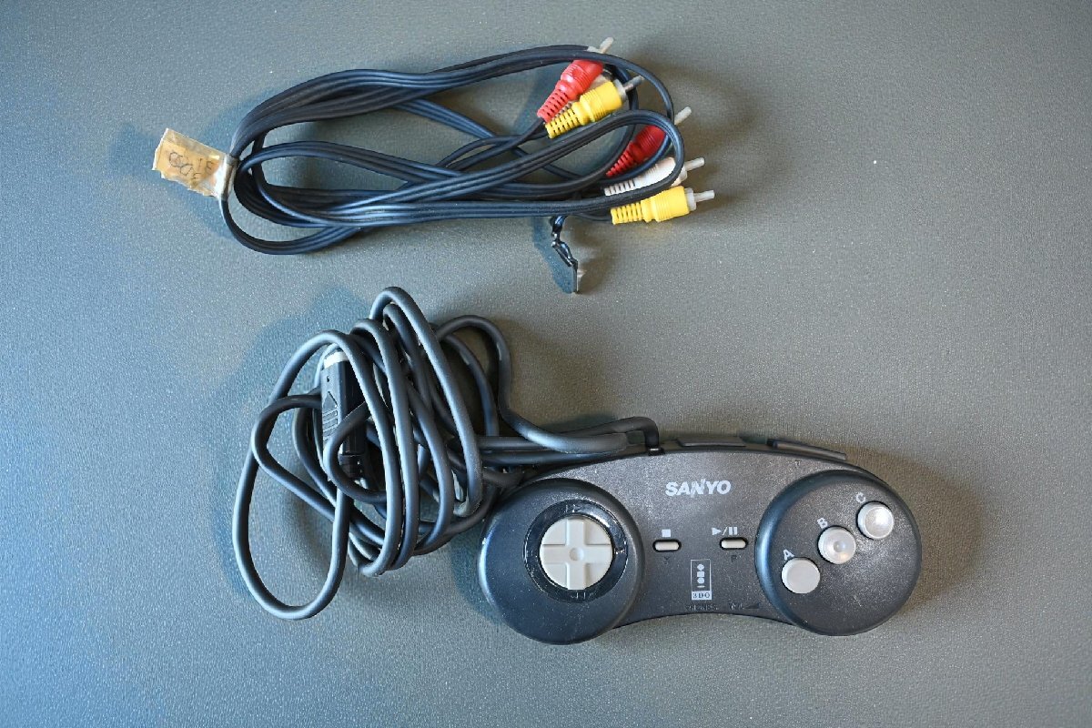 ○SANYO 3DO IMP-21J本体箱付きインタラクティブマルチプレーヤーユニット古道具のgplus広島2511ｋ_画像4