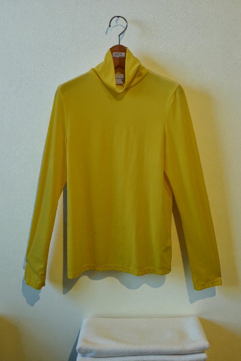 ★送料無料！2022年　ユナイテッドアローズ　*薄手ベロア　タートルネックカットソー//定価￥12.100*　古着のgplus広島　2511r1_画像1