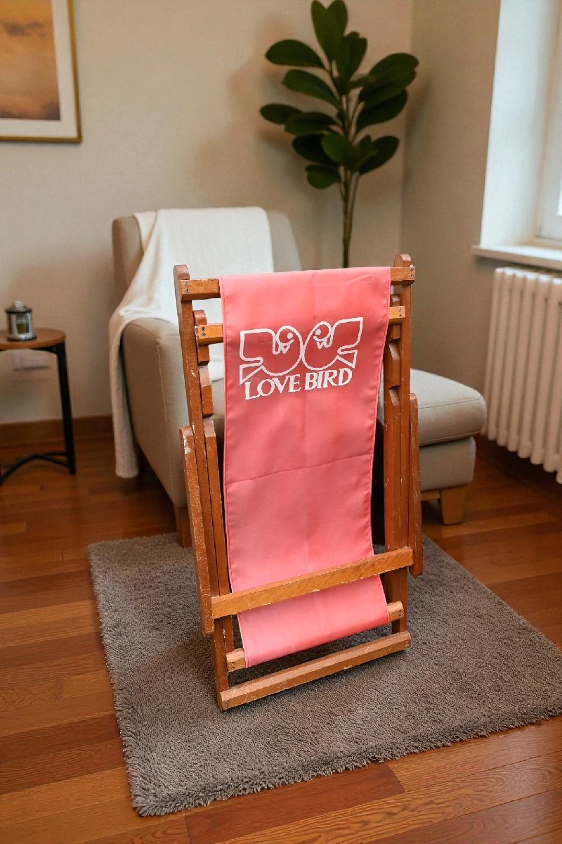 ○LOVE BIRD　2羽の小鳥柄　赤いナイロン張りの折りたたみ椅子　デッキチェアー　アウトドア　ヴィンテージ　古道具のgplus広島 2511i_画像6