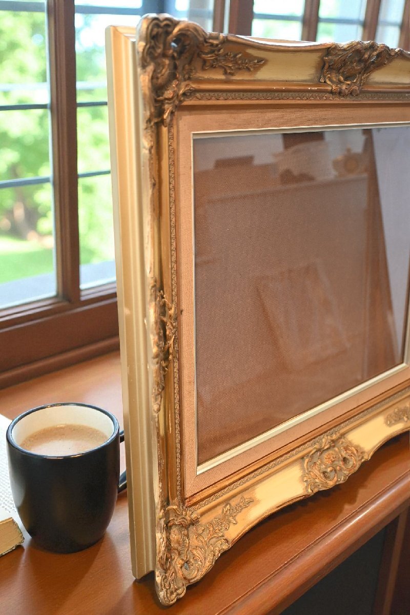 ○豪華な金色の木製額　①　画用紙用　文様柄　エスアンドエフ　高級輸入額縁　半切　内枠32.5x40cm　古道具のgplus広島 2511i_画像3