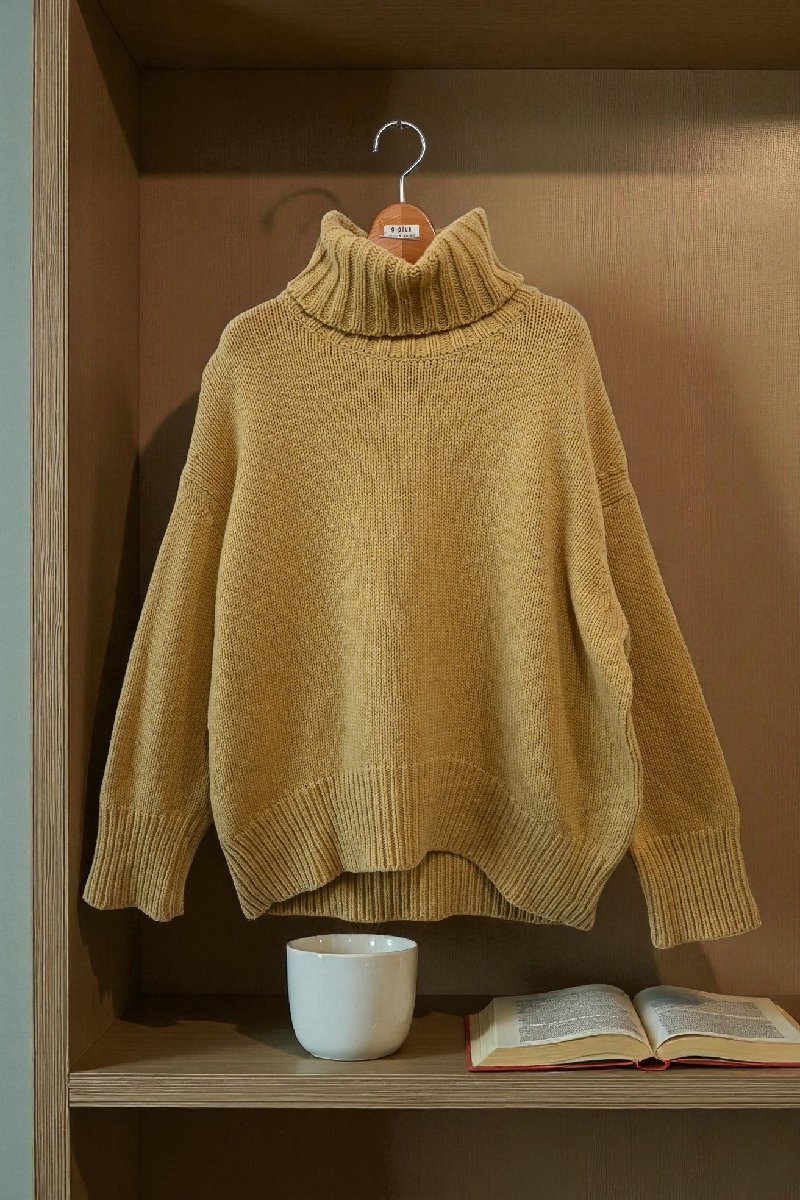 ★トゥモローランド/GALERIE VIE　*スーパーファインウール　タートルネックニットプルオーバー//定価￥26.400*　古着のgplus広島　2511r4_画像1