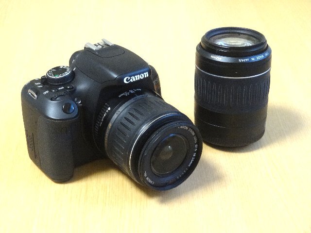 即決! EOS KissX5 Wレンズキット レンズはオマケ 難ありの実用機です!_画像1