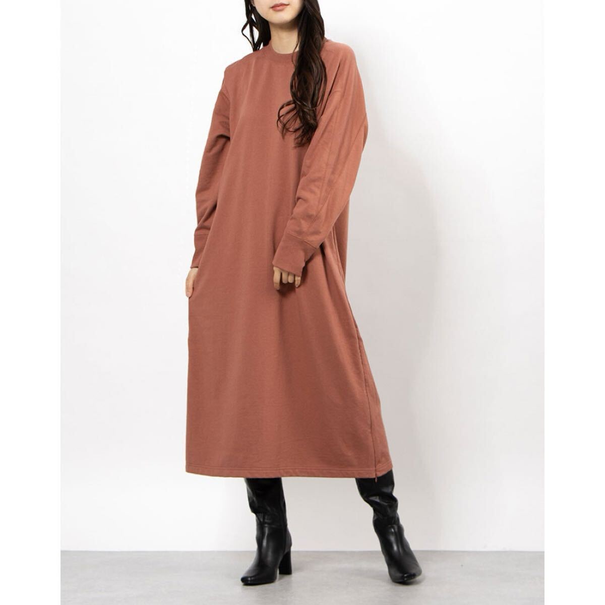 【Mila Owen】脇ファスナーミニ裏毛ロングTOPS_画像1