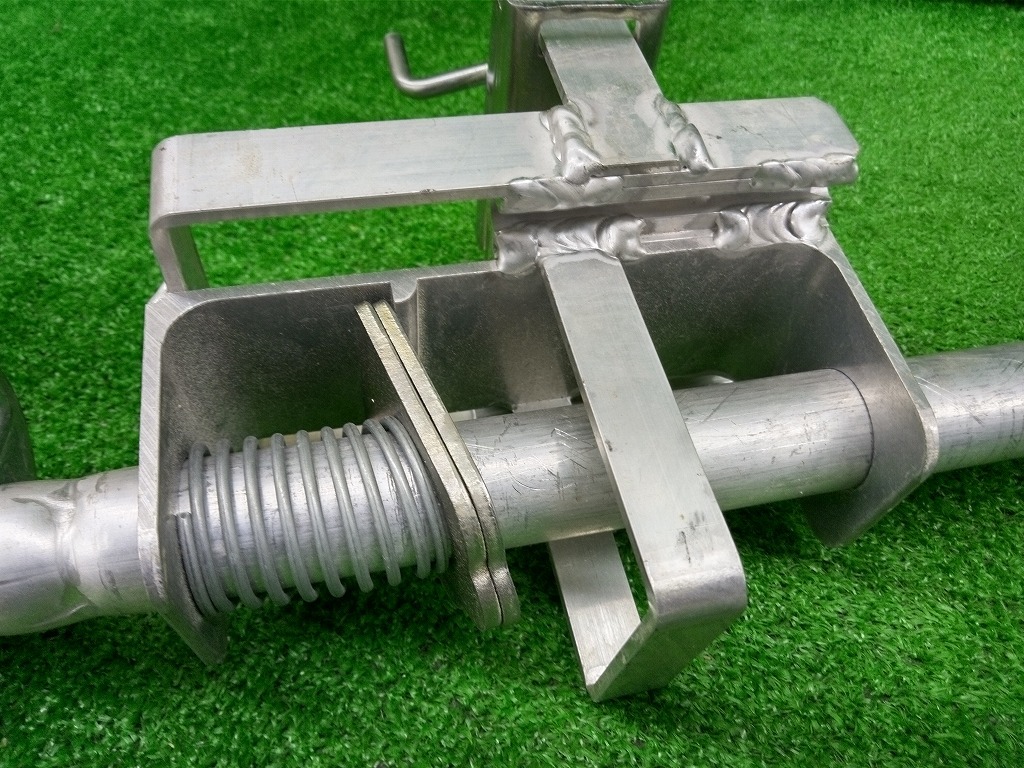 中古品 本宏製作所 HONKO 角フレーム脚立専用 安全ストッパー S-3AL 2本組_画像5