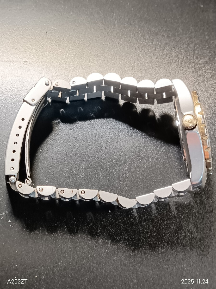 タグホイヤー2000 プロフェッショナル クォーツ レディース　974.015 不動品_画像4