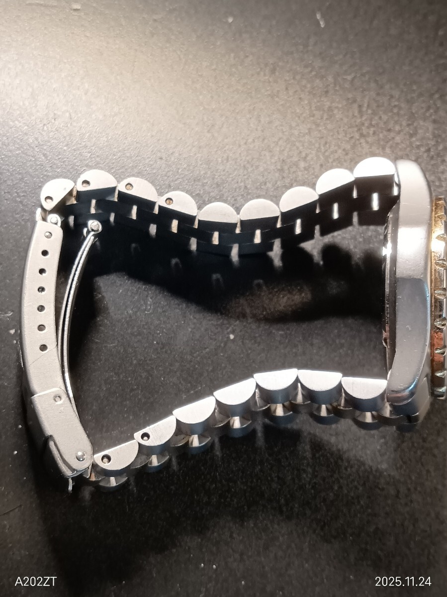 タグホイヤー2000 プロフェッショナル クォーツ レディース　974.015 不動品_画像5