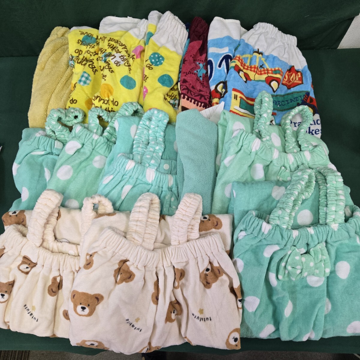 ◇ 未使用長期保管品 キッズ 女の子 巻きタオル ラップタオル ドッド 大量 まとめ売り 277-79_画像1