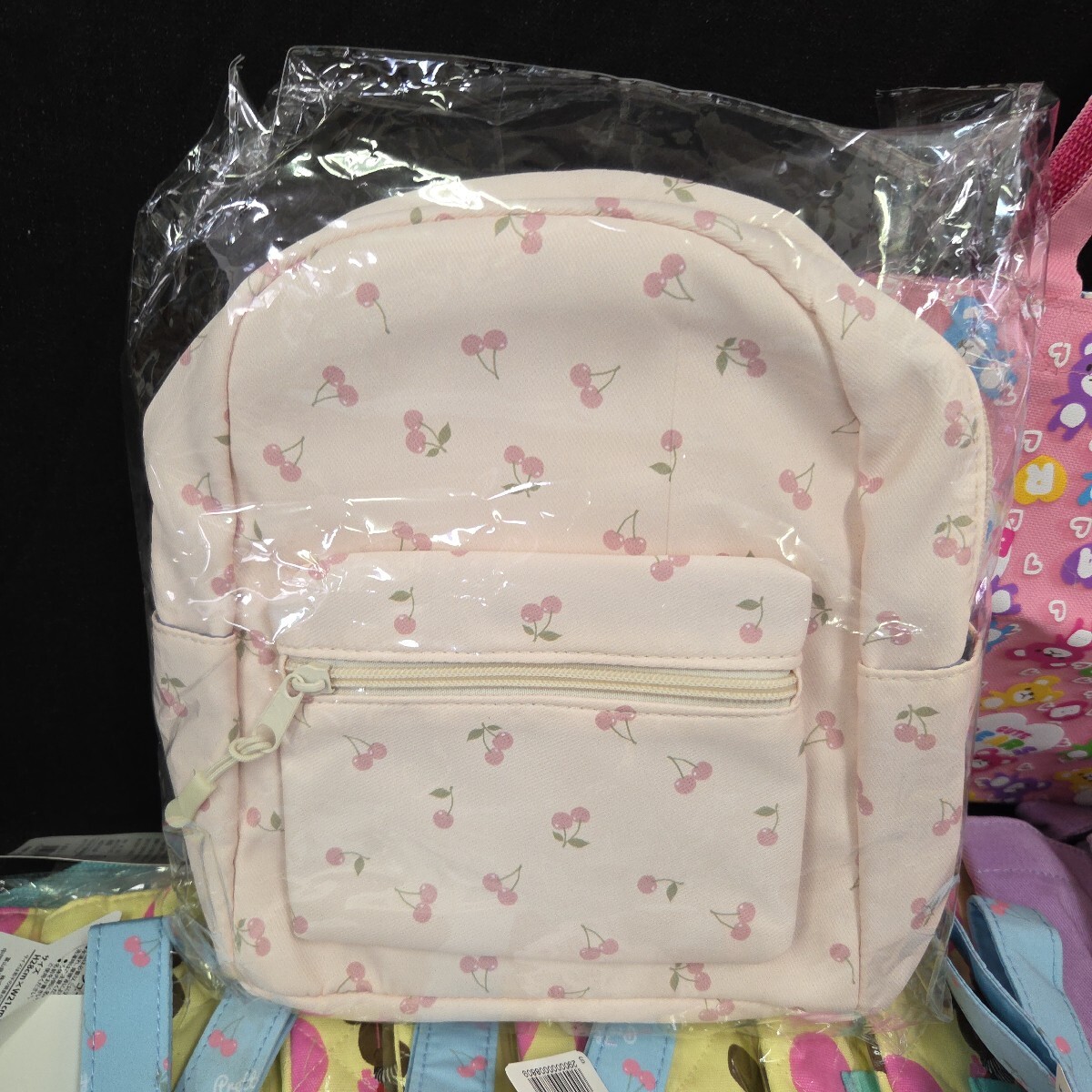 ★未使用保管品 キッズ雑貨 まとめ売り シューズバッグ ミニリュック クリップ付ポケット 巾着 282-68 _画像7