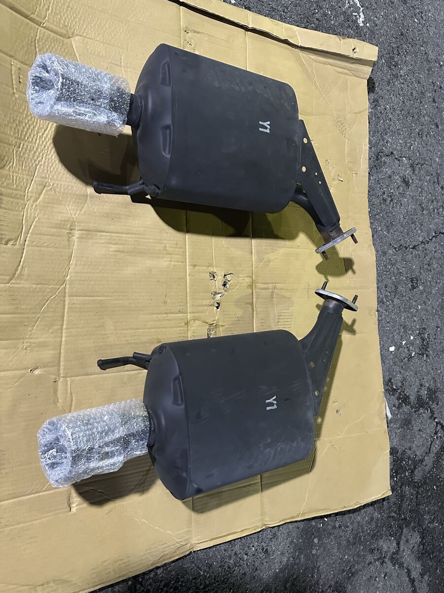 日産　フーガハイブリット　DAA-HY51 純正　マフラーリア _画像1