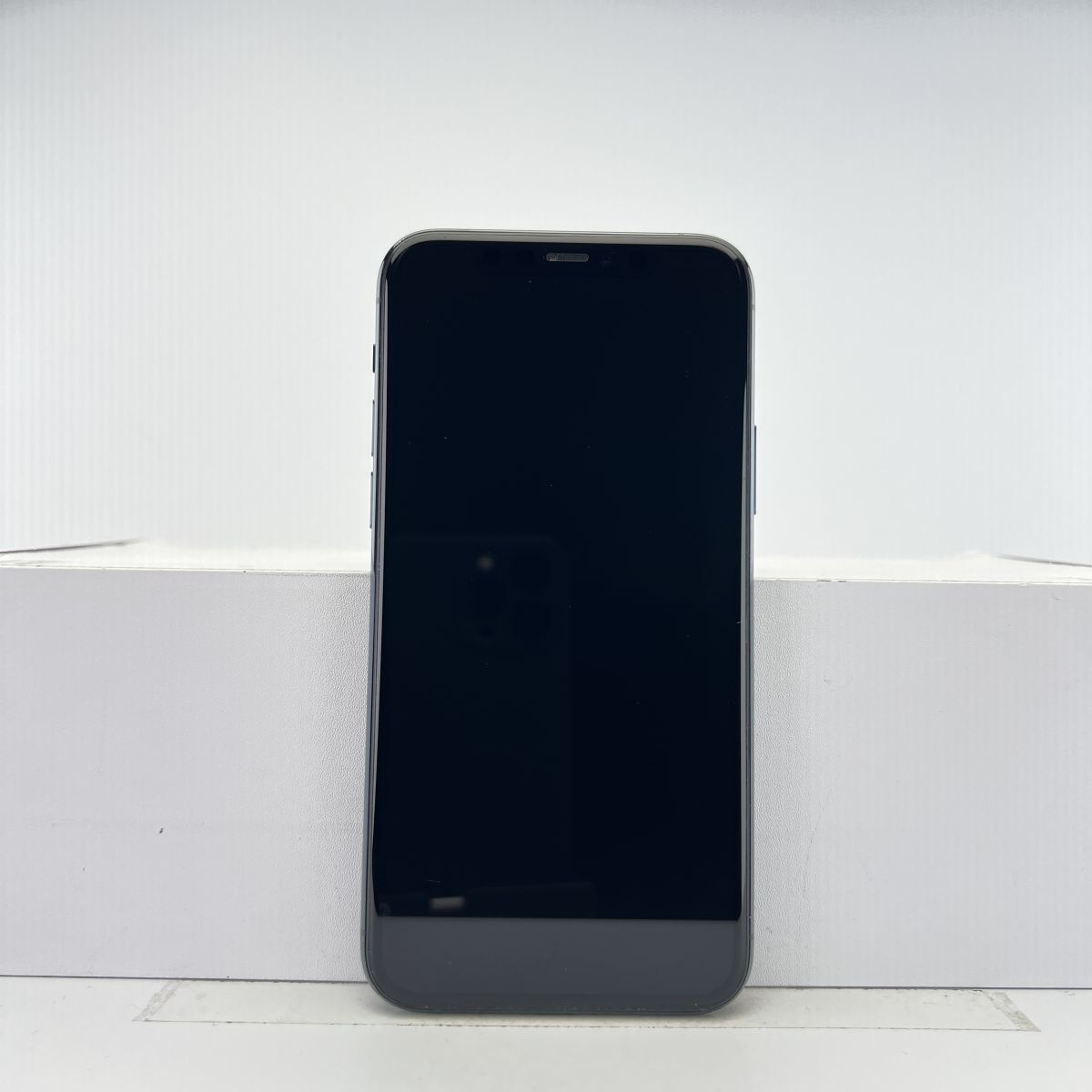 [出品ID：50470] iPhone 11 Pro 256GB ミッドナイトグリーン SIMフリー 訳あり品 ジャンク 中古本体 スマホ スマートフォン 白ロム_画像2