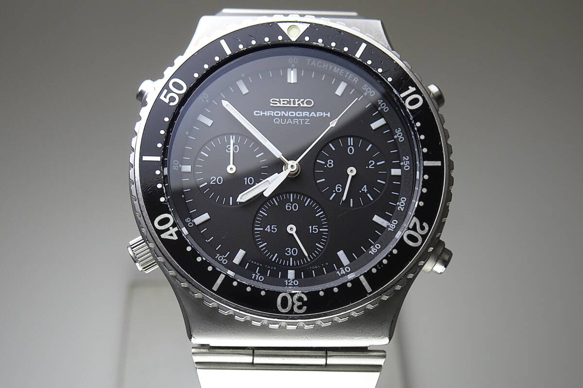 SEIKO SPEEDMASTER CHRONOGRAPH 7A28-7040 クオーツ 15石　D0109_画像3
