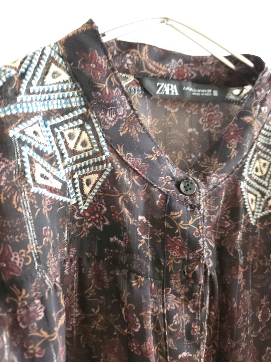 ■*【使用少】ZARAザラ 花柄&肩刺繍デザイン 袖ふんわりプリントブラウス シアーシャツ Mサイズ*■_画像3