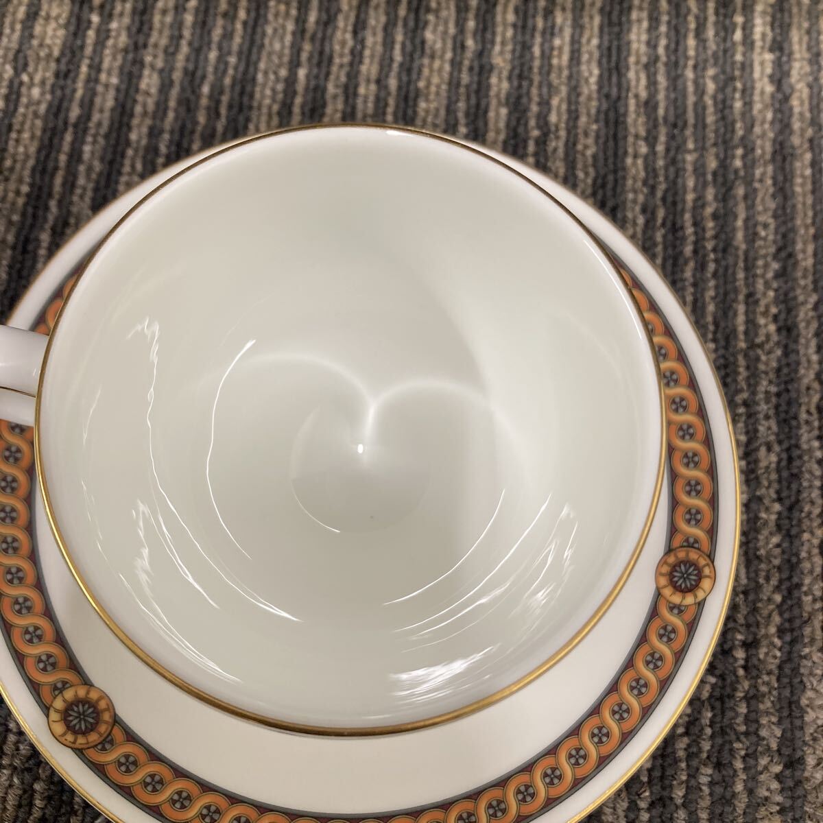 2客セットWEDGWOOD ウェッジウッド カップ ソーサー ティーカップ 金彩 洋食器　コモドアカップ_画像4