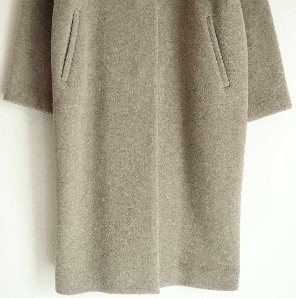 2019 未使用IENAイエナ☆ラムウールノーカラーロングコート 38 ベージュ系 日本製 ★49500円_画像7