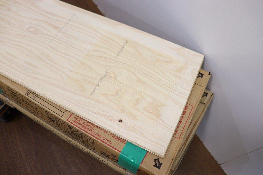 【引取限定】新品◆J9531◆Panasonic◆床・フローリング◆2品番◆アーキスペックフロアー&ベリティス◆12mm厚◆1ケース6枚(3.3m2)_画像4