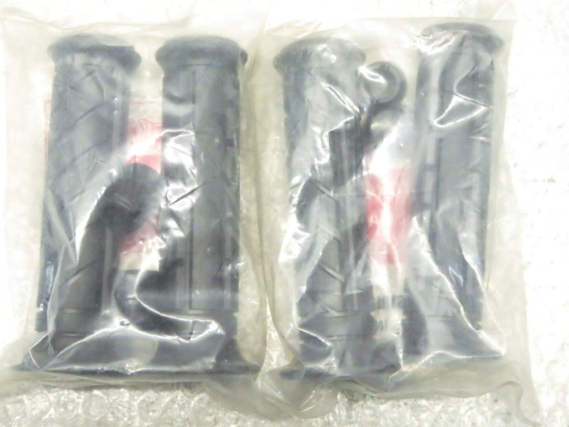 『LD-251 グリップ 汎用 貫通式 バーエンド付 黒 』L=130 ☆2pc☆ ★長期保管未使用品★【07174】_画像4