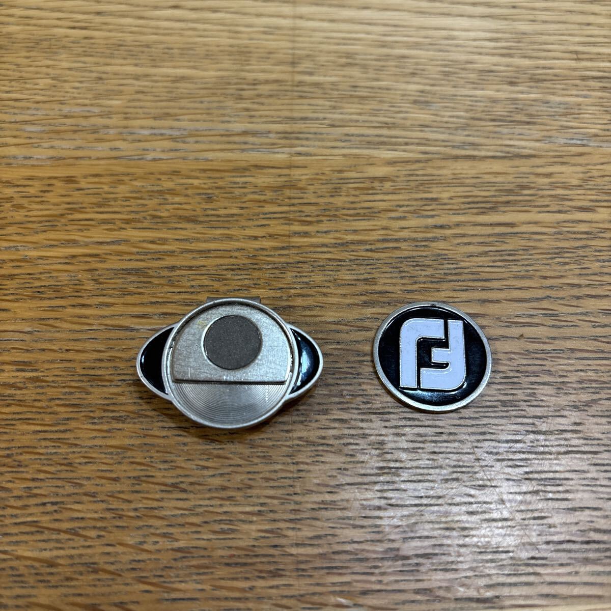 フットジョイ　ゴルフ　クリップマーカー　ブラック×ホワイト×シルバー　送料込_画像4