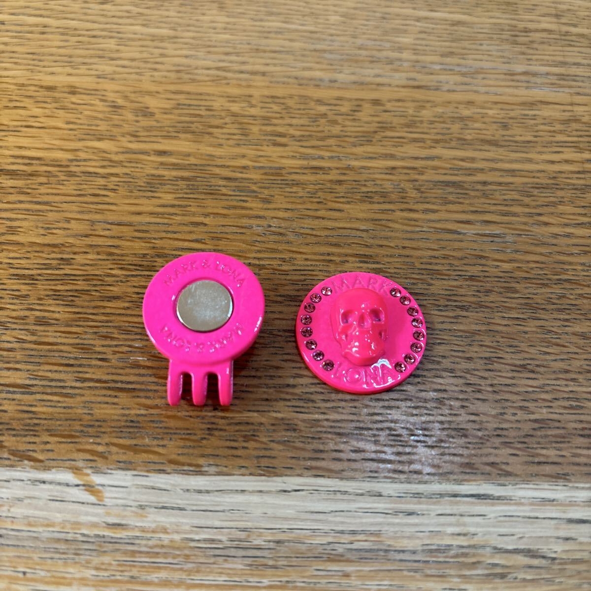 マークアンドロナ　ゴルフ　クリップマーカー　ピンク　美品　送料込_画像2
