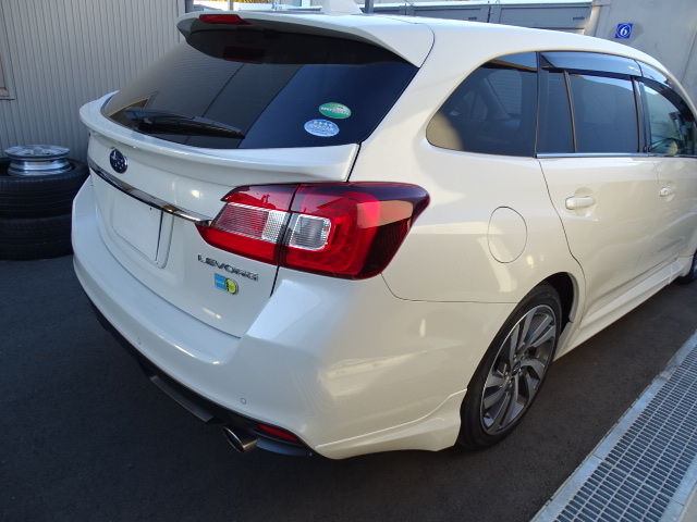 商品製造工場紹介動画付 未使用 レヴォーグ VM4 VMG ウエスト スポイラー ゲートスポイラー ミドル クリスタルホワイト パール K1X 塗装 _画像1