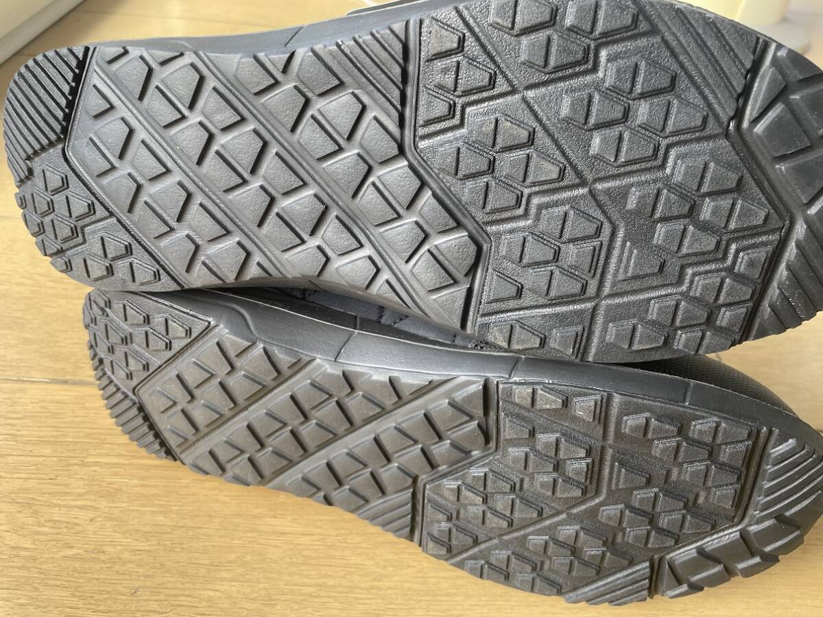 【送料無料】未使用♪ブラック 3L(27.5cm〜28.0cm) トレッドモックeco◆高撥水◆かかとが踏める2WAY仕様_画像5