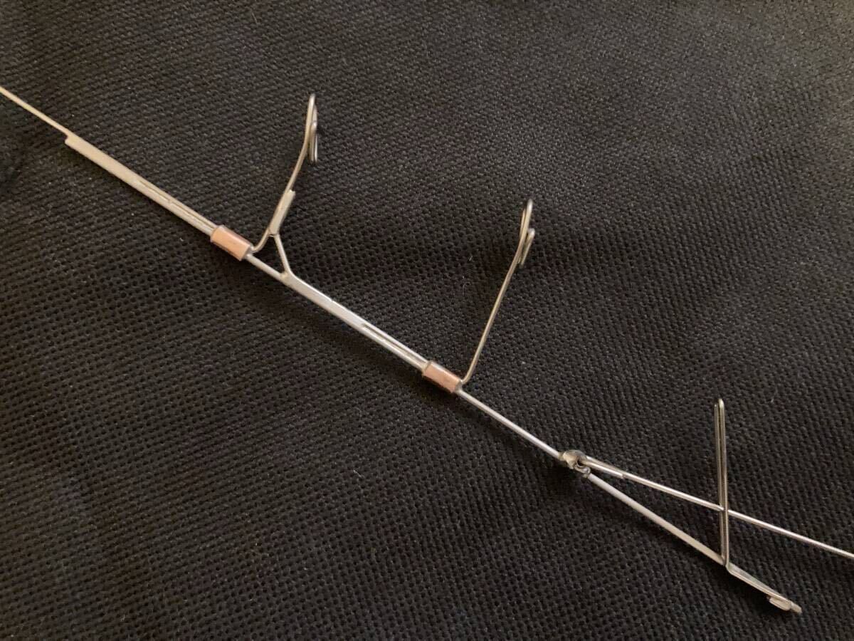 ピーカブーヤエン　Ｍサイズ【特許取得済】アオリイカに到着時の衝撃を利用して、掛け針を跳ね上げるヤエンです_画像4