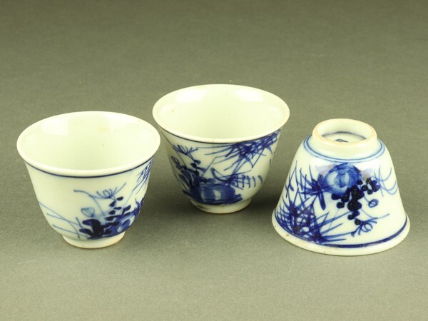 【宇】KD418 青華草花文 煎茶碗 三客 煎茶道具_画像1