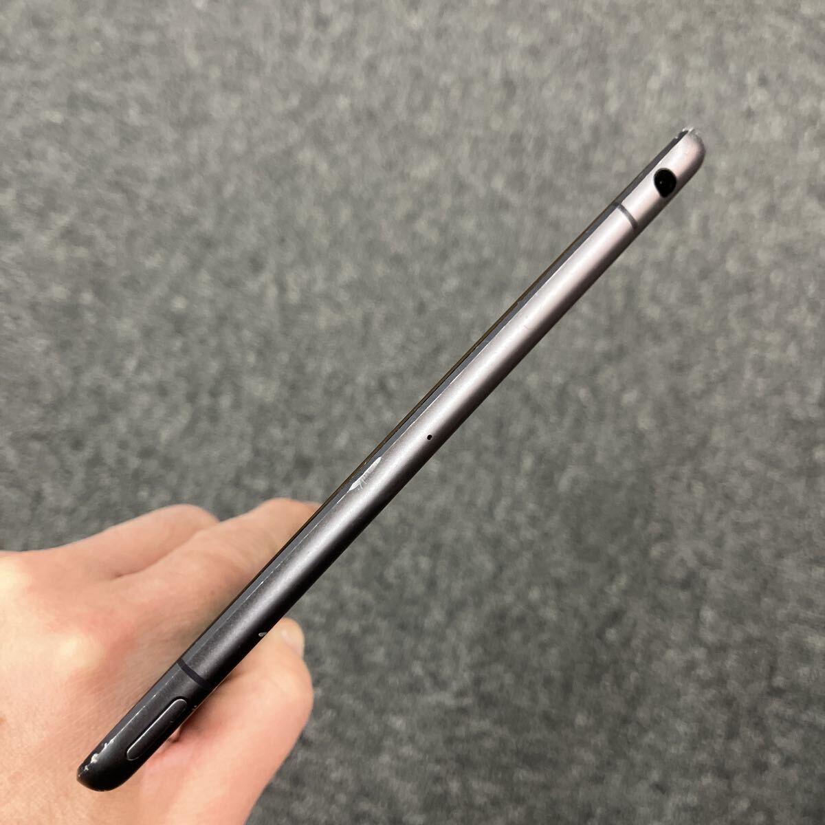 iPad mini 5th Cellular 64GB D-086