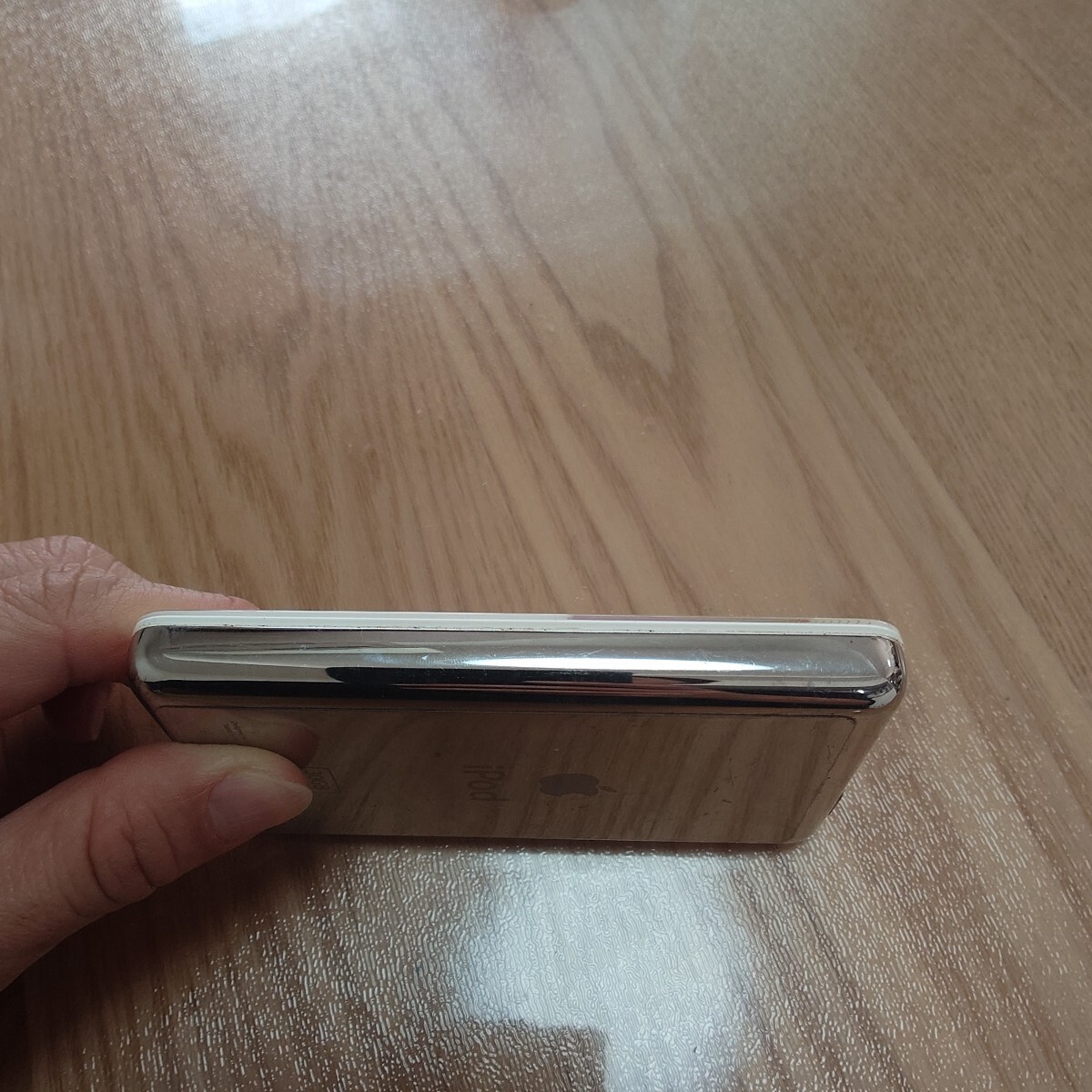 〈1165〉iPod classic A1136 30GB 本体のみ中古　ジャンク_画像5