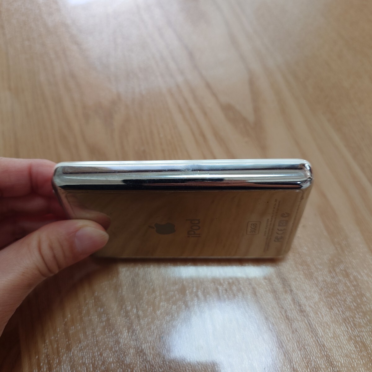 〈1165〉iPod classic A1136 30GB 本体のみ中古　ジャンク_画像7