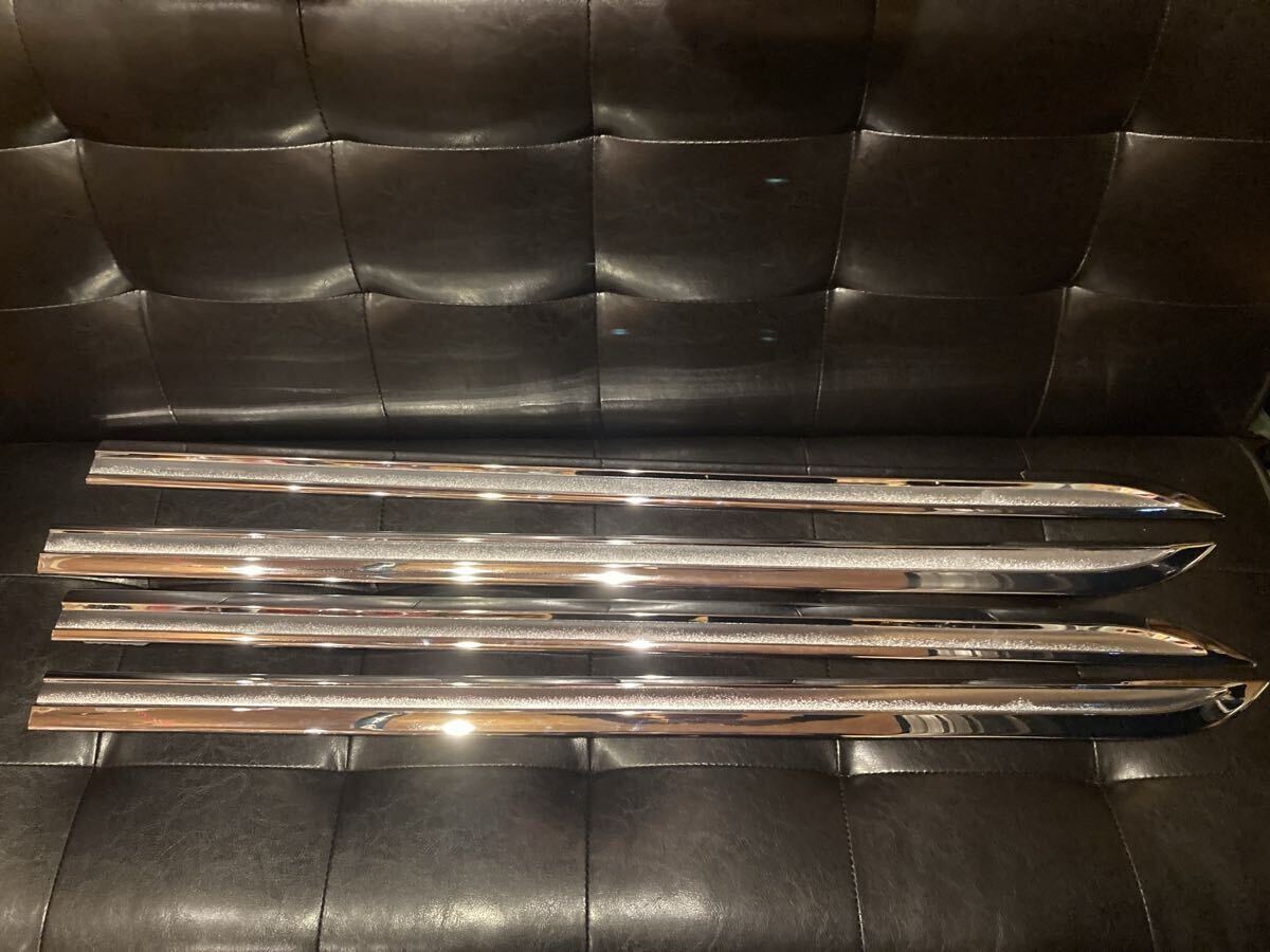 美品 シルクブレイズ ボディサイドトリム クロームメッキ SB-BST-30AV トヨタ アルファード/ヴェルファイア 30系_画像2