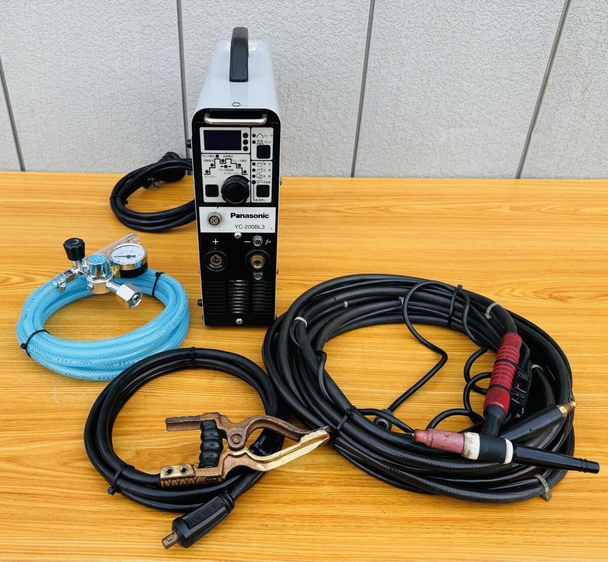Panasonic パナソニック YC-200BL3インバータ制御直流TIG溶接用電源 動作確認済み......_画像1