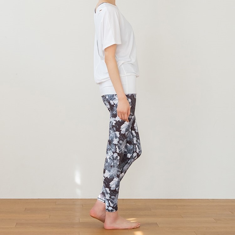 3点セット SUKALA プルオーバー付きトリプルセットアップ プルオーバー ブラトップ レギンス ブラック Ｍサイズ LAVA Lapre_画像4