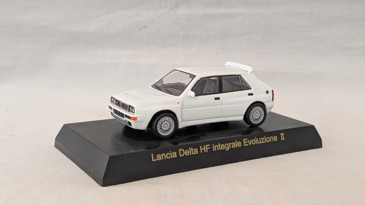 京商 1/64 ランチャ デルタ HF インテグラ−レ エボルツィオーネ Ⅱ ホワイト_画像3