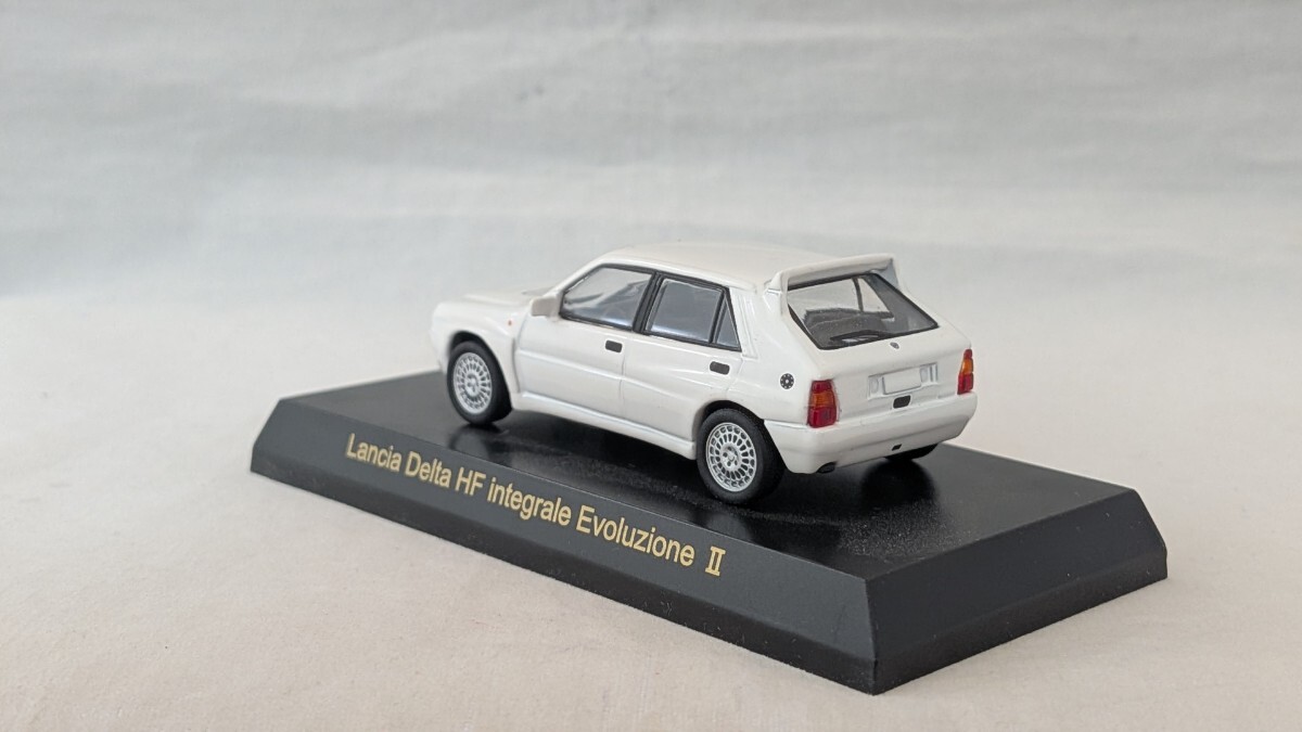 京商 1/64 ランチャ デルタ HF インテグラ−レ エボルツィオーネ Ⅱ ホワイト_画像5