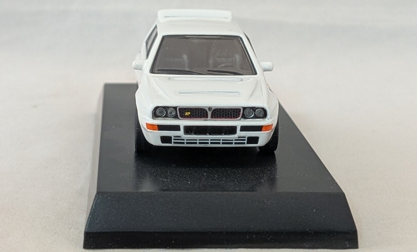 京商 1/64 ランチャ デルタ HF インテグラ−レ エボルツィオーネ Ⅱ ホワイト_画像8