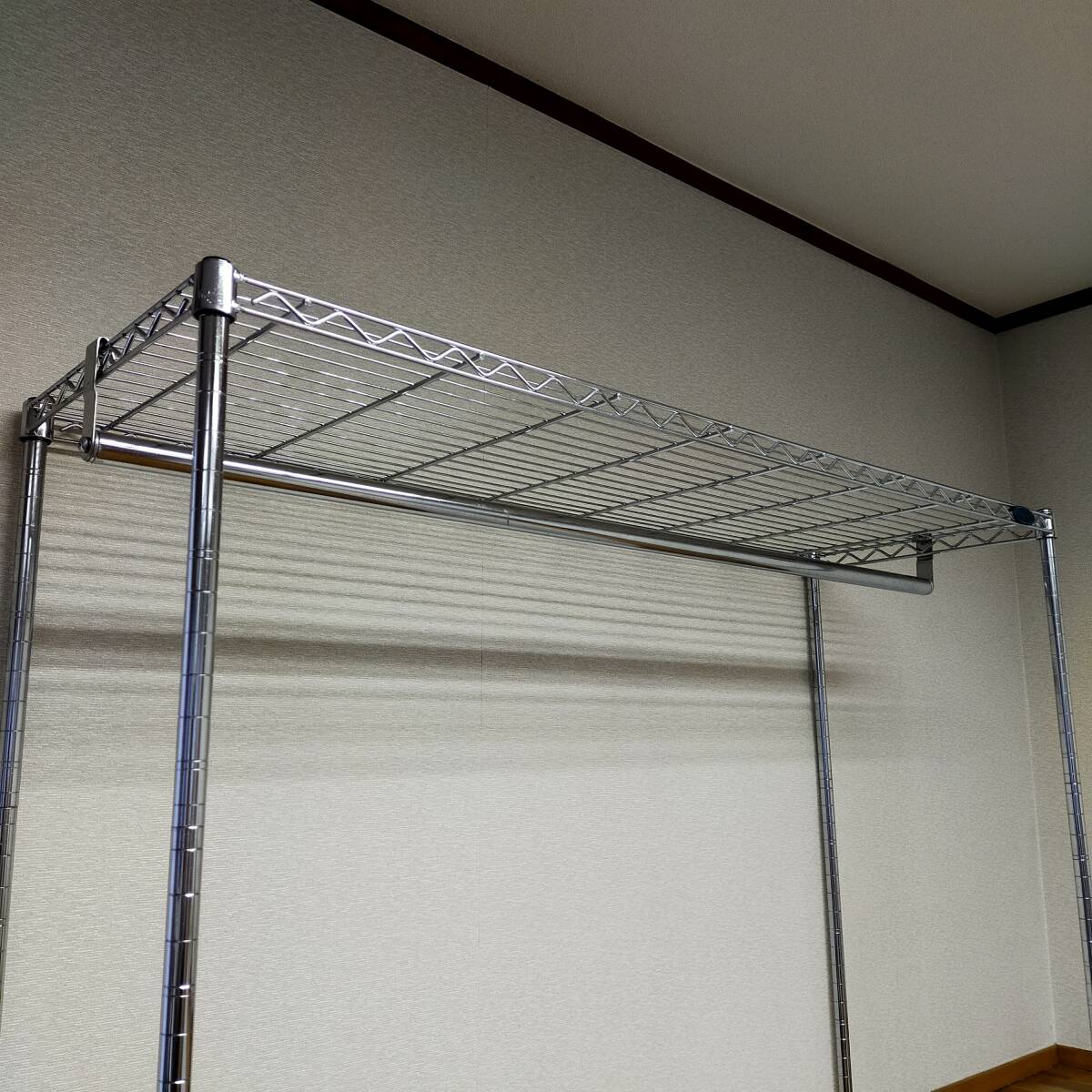 ★送料無料★ 幅１２０cm アイリスオーヤマ メタルラック ハンガーラック ワードローブ 洋服ラック 洋服掛け コートハンガー クローゼット_画像3