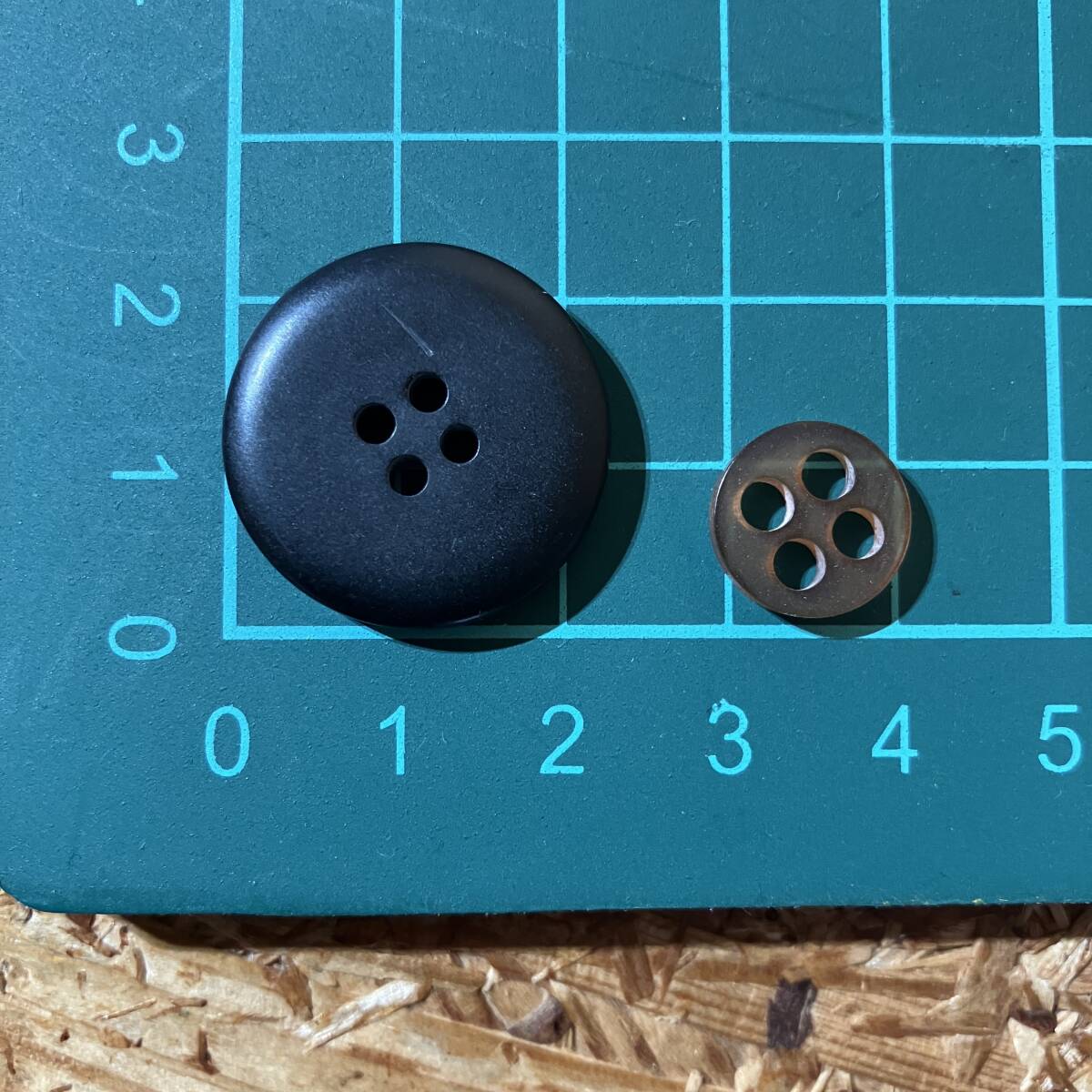 MACKINTOSH スペア ボタン 4穴_画像2