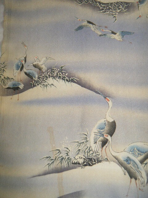 ：布花４１６：江戸縮緬 正絹 暈し 鶴・雪持ち笹などの柄 ４５㎝×３２㎝ 縮緬細工 タペストリー ハンドメイド ハギレの画像2