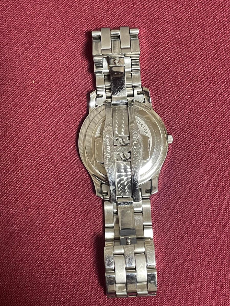 GUCCI 腕時計 ブラック 5500M 11Pダイヤ_画像6