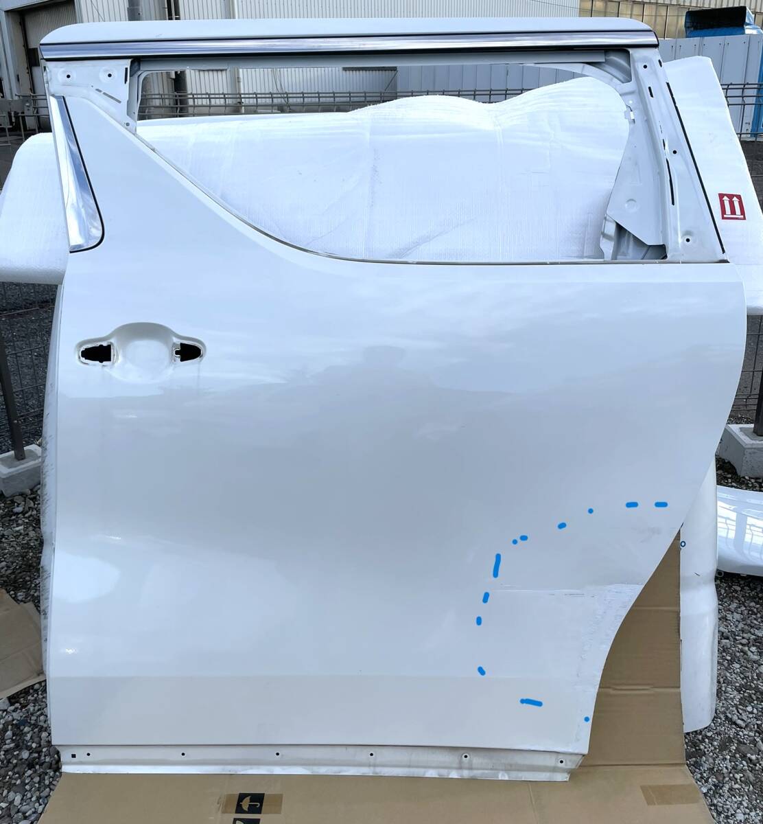 トヨタ・アルファード/ヴェルファイア 30系 純正 左リアドア GGH30W/GGH35W/AGH30W/AGH35W/AYH30W_画像2