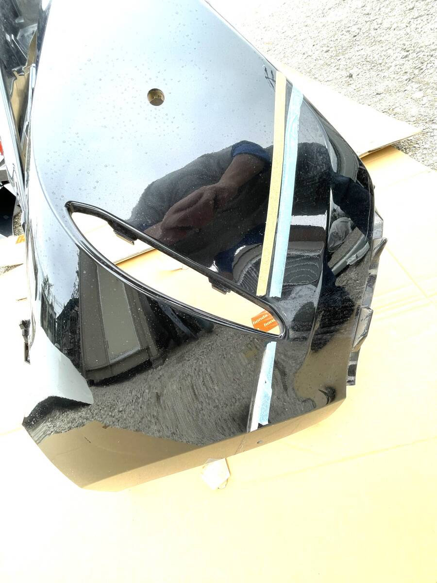 トヨタ・ハリアー MXUA80 MXUA85 80系 純正フロントバンパー_画像2