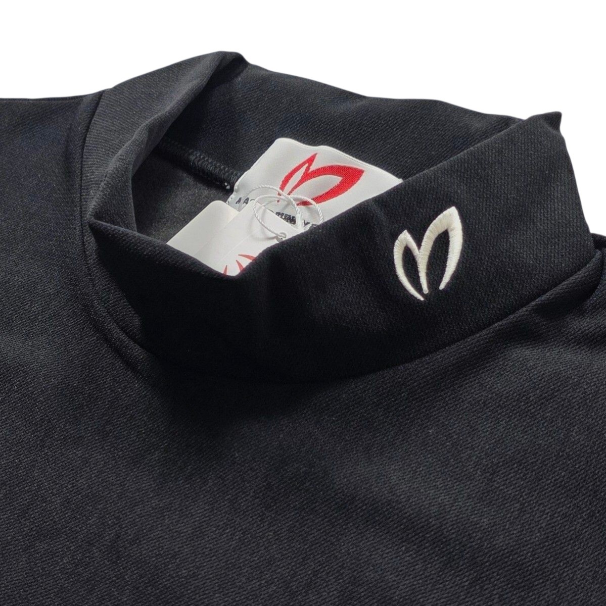 ★新品正規品秋冬 PEARLYGATES/マスターバニーエディションヒートパフォーマーツイル モックネックプルオーバー 5(L) 定価22000円_画像2