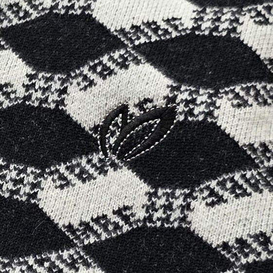 ★新出品 新品正規品 マスターバニーエディション 裏生地付きWジャガード クルーネックニットプルオーバー 5(L) 日本製_画像2