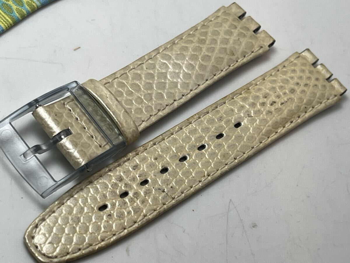 必読商品説明 廃業時計店より SWATCH スオッチ スゥオッチ ジャンクまとめて 再生、部品取りに 自動巻は動いてます。_画像10