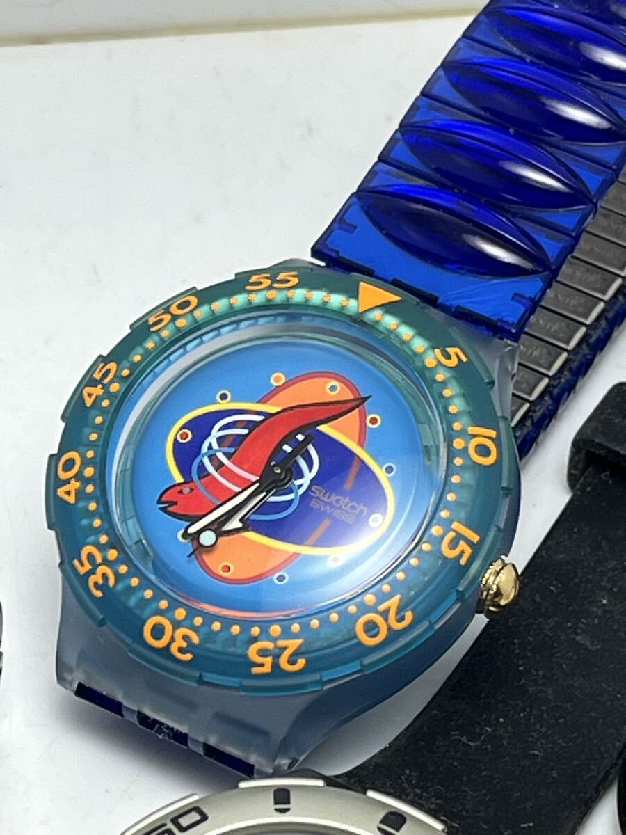 必読商品説明 廃業時計店より SWATCH スオッチ スゥオッチ ジャンクまとめて 再生、部品取りに 自動巻は動いてます。_画像3