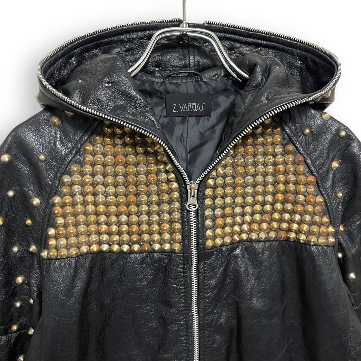 M2545/ ZAC VARGAS ザックバルガス スタッズ レーザー フード ジャケット ブラック S_画像2