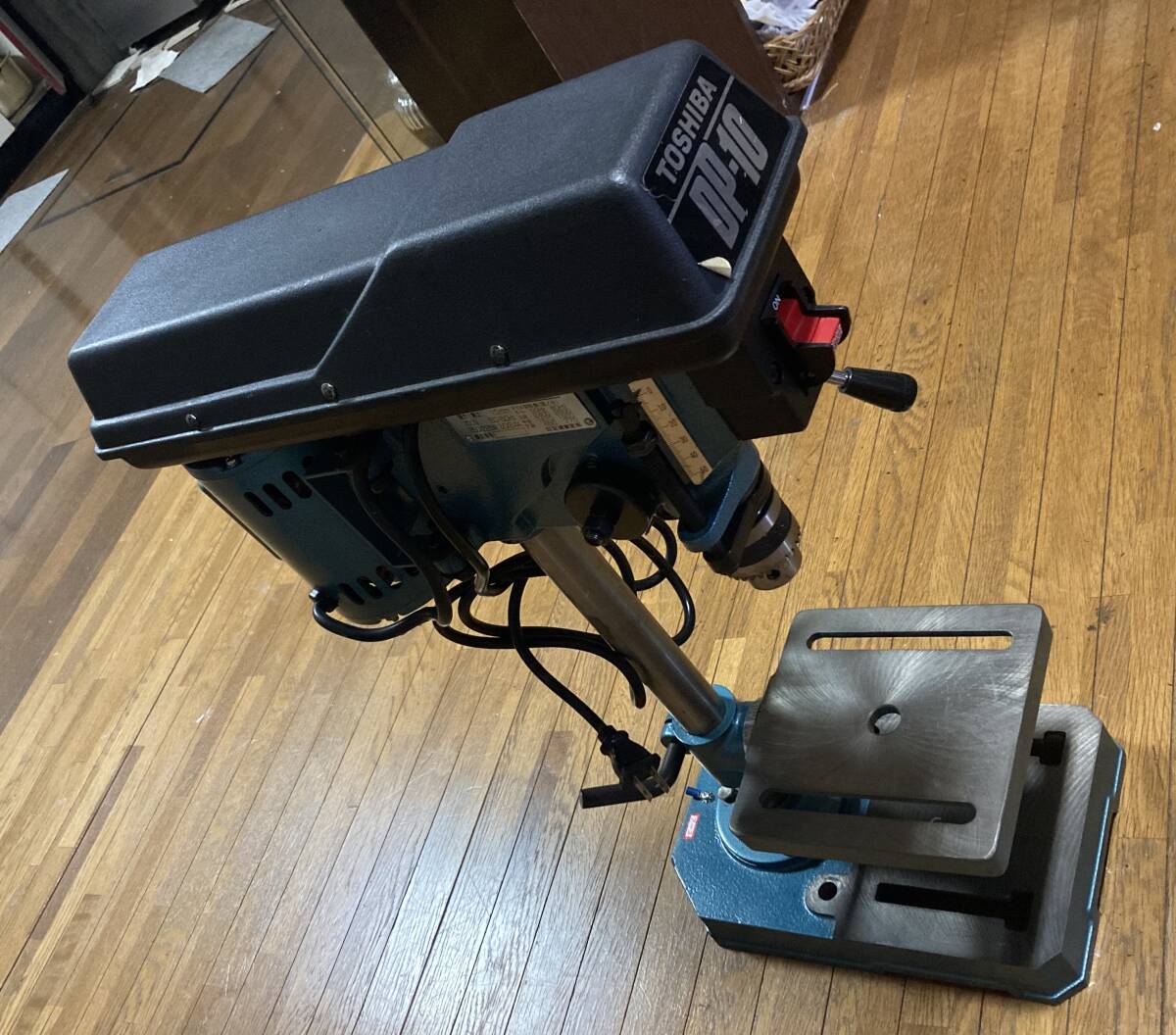 TOSHIBA 卓上ドリル　DP-10 電動工具　ボール盤　超美品_画像1