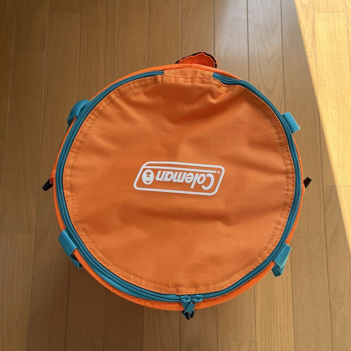 Coleman コールマン　 ポップアップボックス　希少　廃番カラー　アプリコット(オレンジ色) アウトドア キャンプ 折りたたみ　収納_画像2