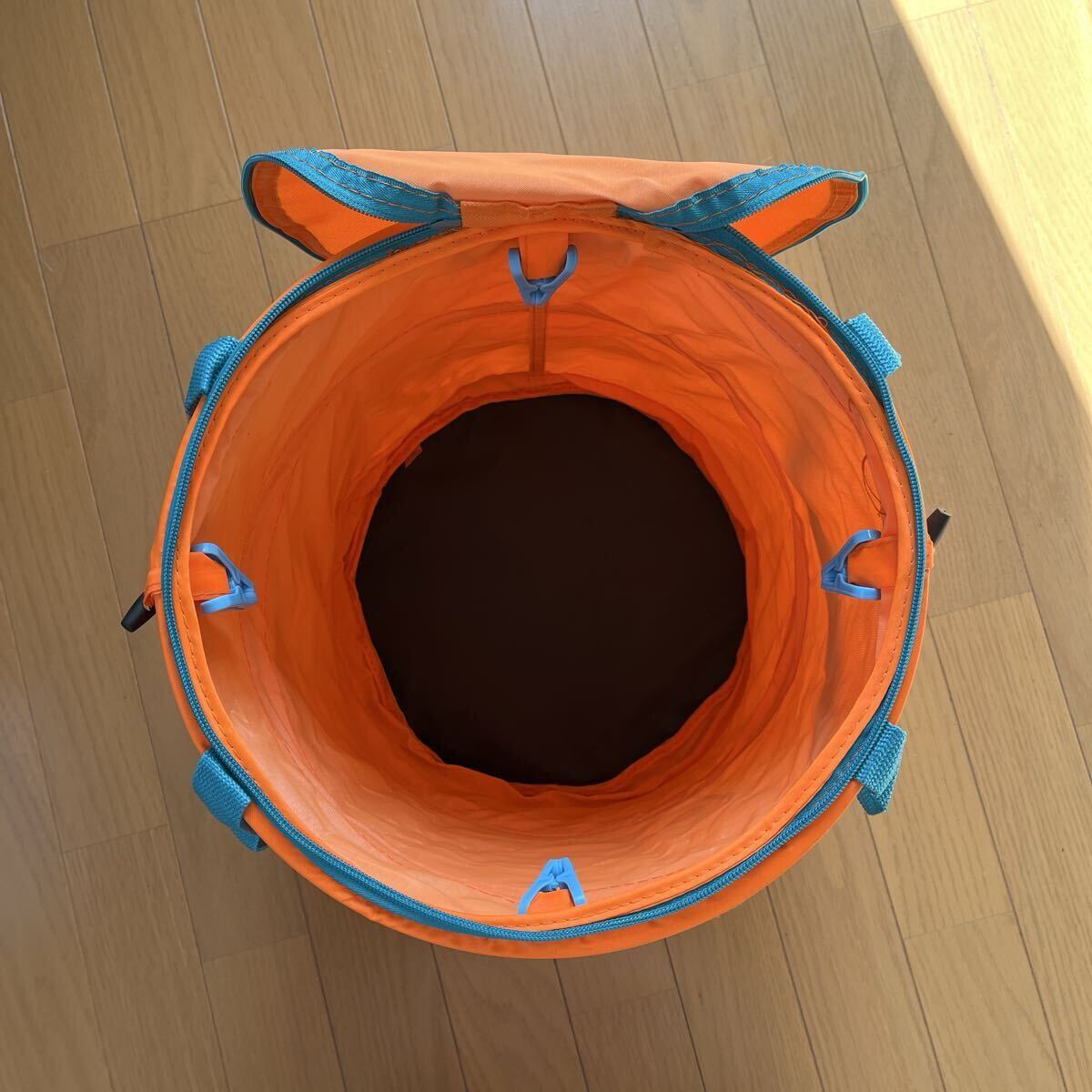 Coleman コールマン　 ポップアップボックス　希少　廃番カラー　アプリコット(オレンジ色) アウトドア キャンプ 折りたたみ　収納_画像4