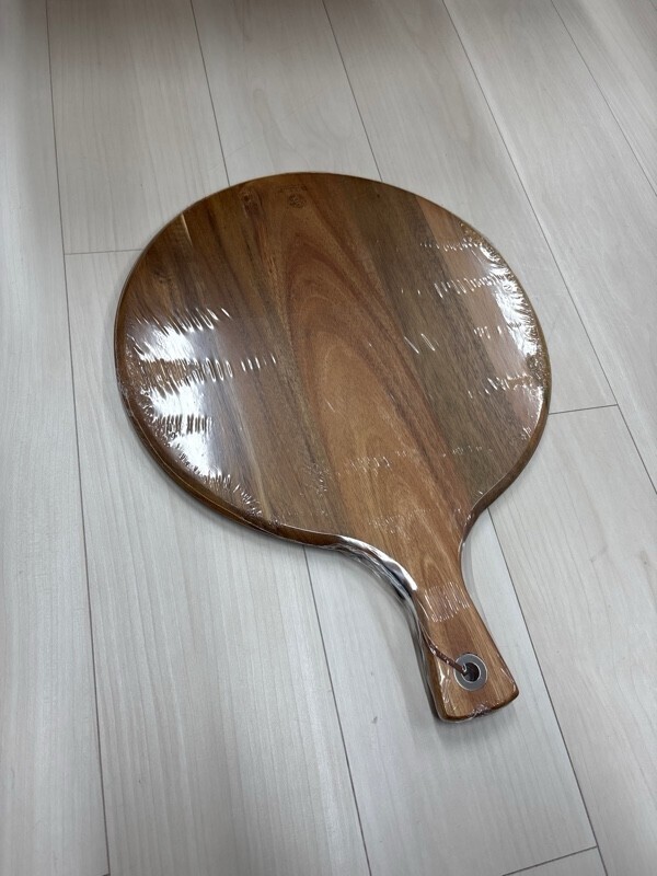 アカシア木製ピザピール ハンドル付サービングボード 1円スタート 5010501050867 _画像7